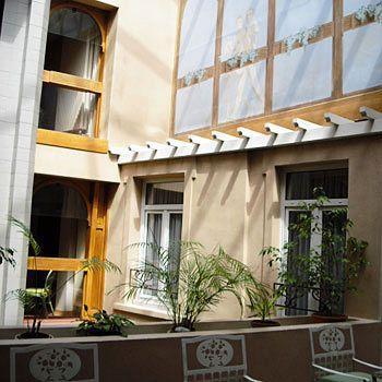 Le Grand Hotel Saint-Quentin  Kültér fotó