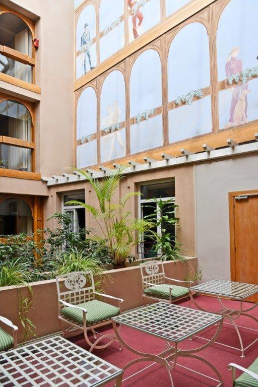 Le Grand Hotel Saint-Quentin  Kültér fotó