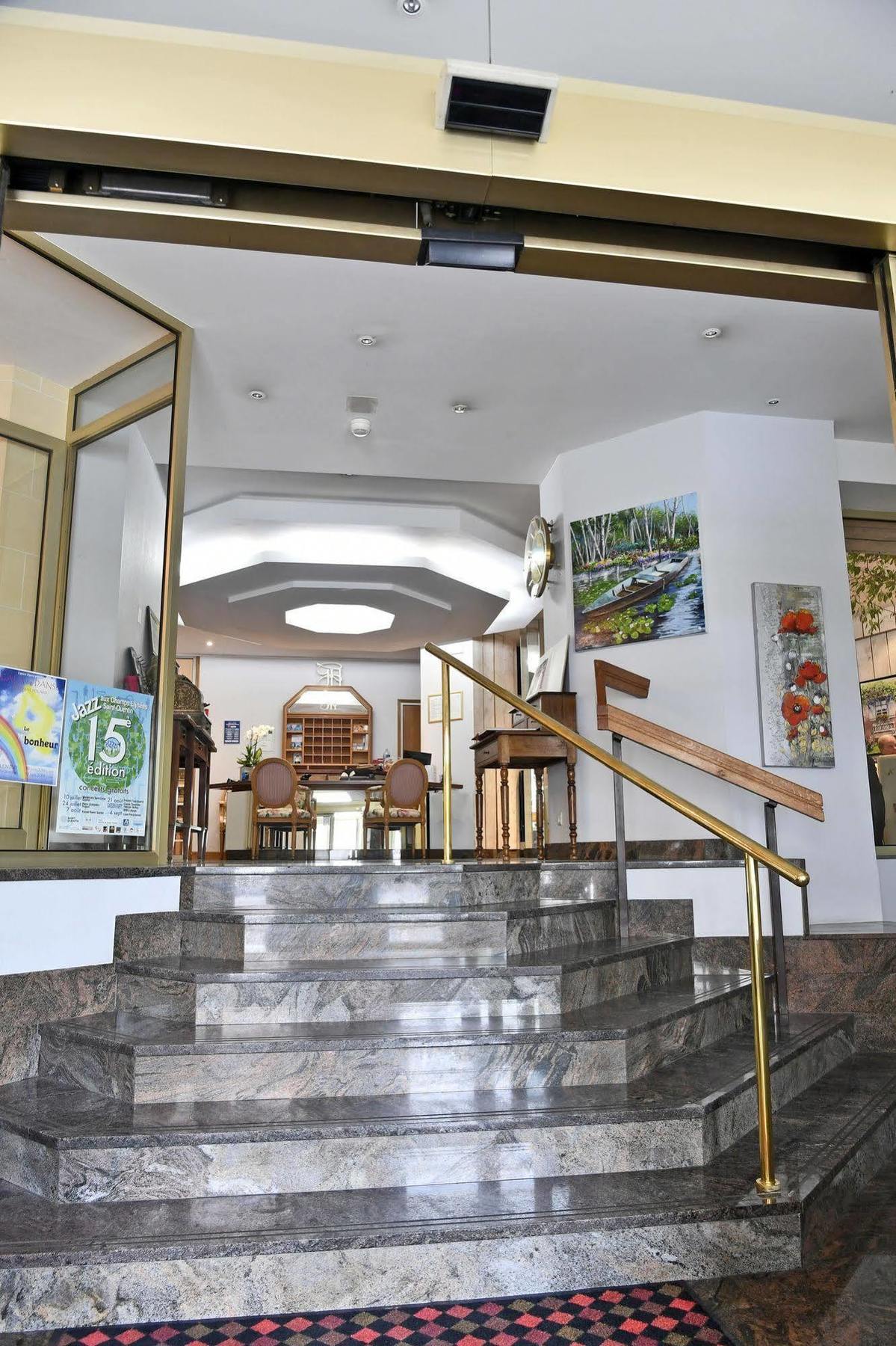 Le Grand Hotel Saint-Quentin  Kültér fotó