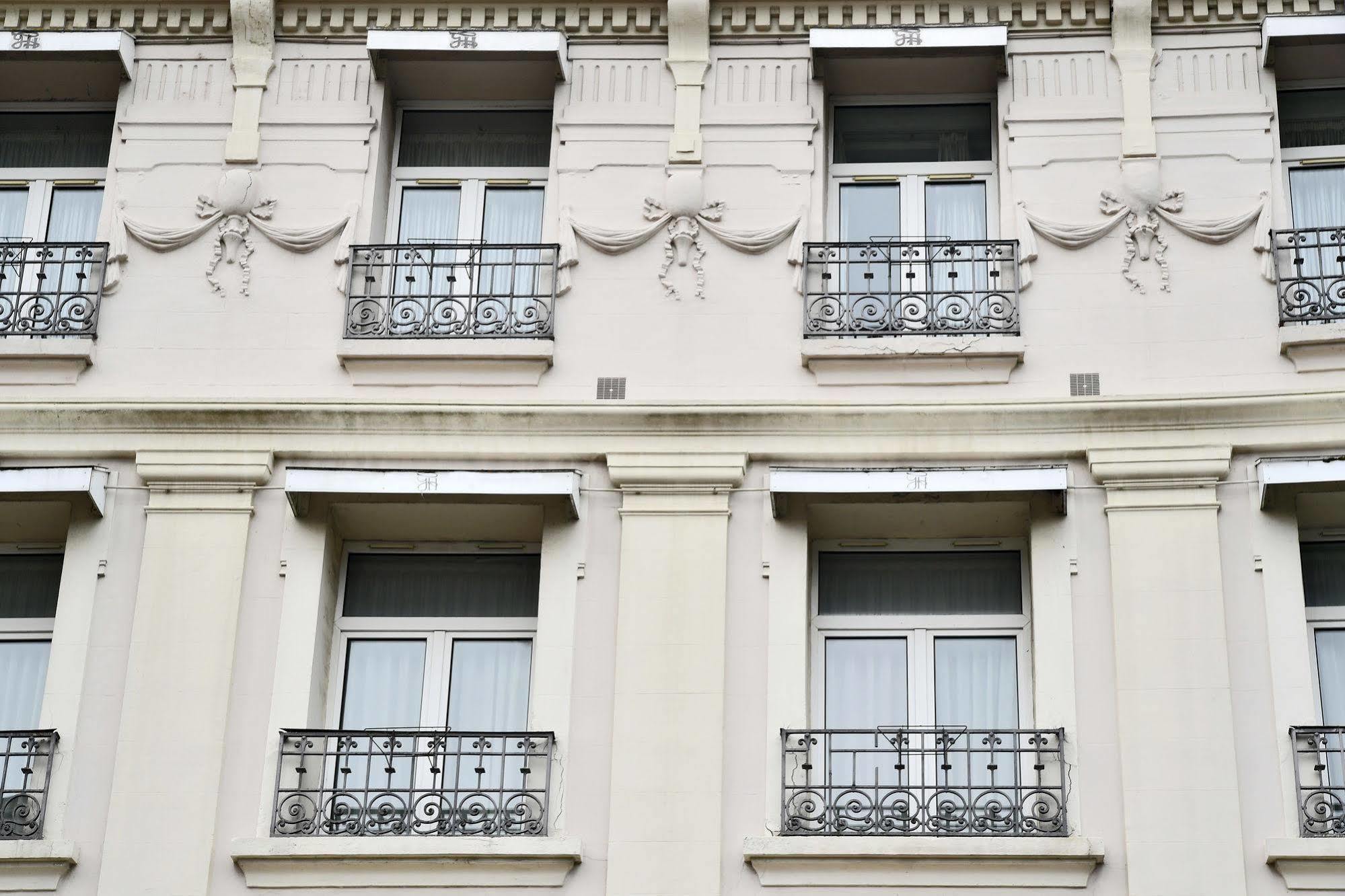 Le Grand Hotel Saint-Quentin  Kültér fotó